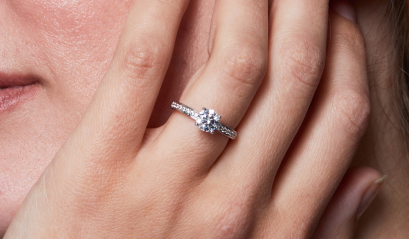 How to Choose the Right Diamond for Your Engagement Ring: Manchester’s Tips
